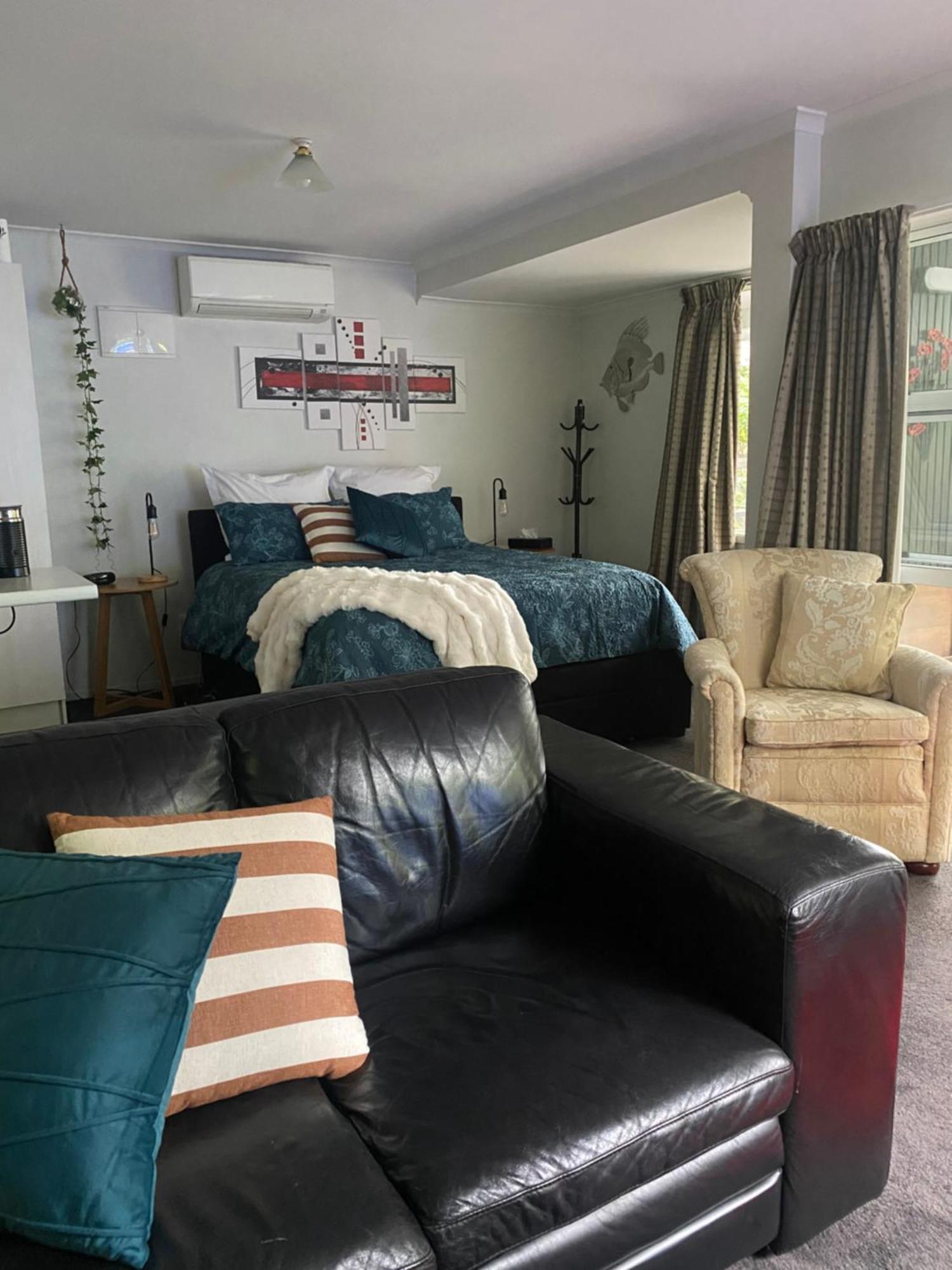 Hideaway - A Couples Retreat Βίλα Akaroa Εξωτερικό φωτογραφία