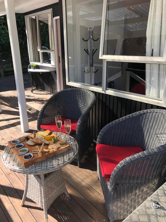 Hideaway - A Couples Retreat Βίλα Akaroa Εξωτερικό φωτογραφία